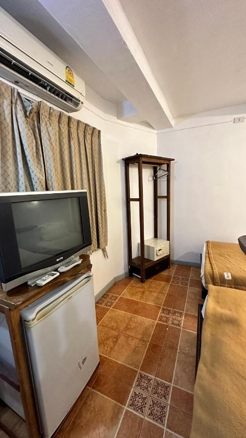 Relax Guest House Patong Exterior foto